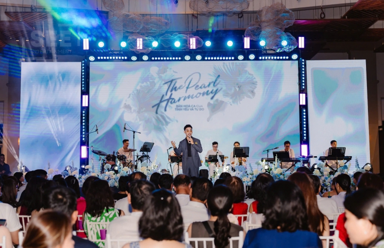 🌸 The Pearl Harmony – Bản hòa ca của Tình yêu và Tự do 🌊